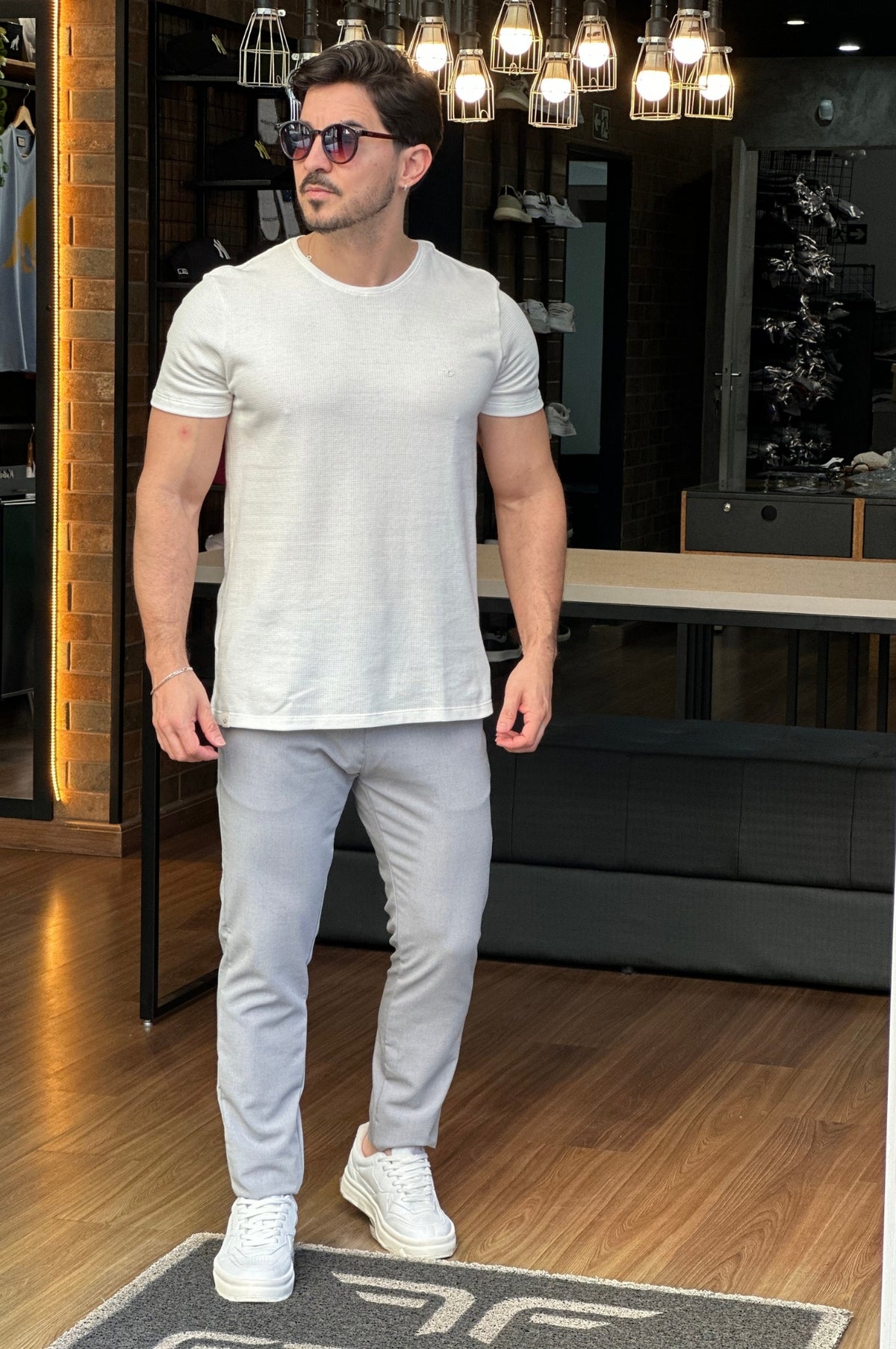 Camiseta Texturizada Off White Docthos