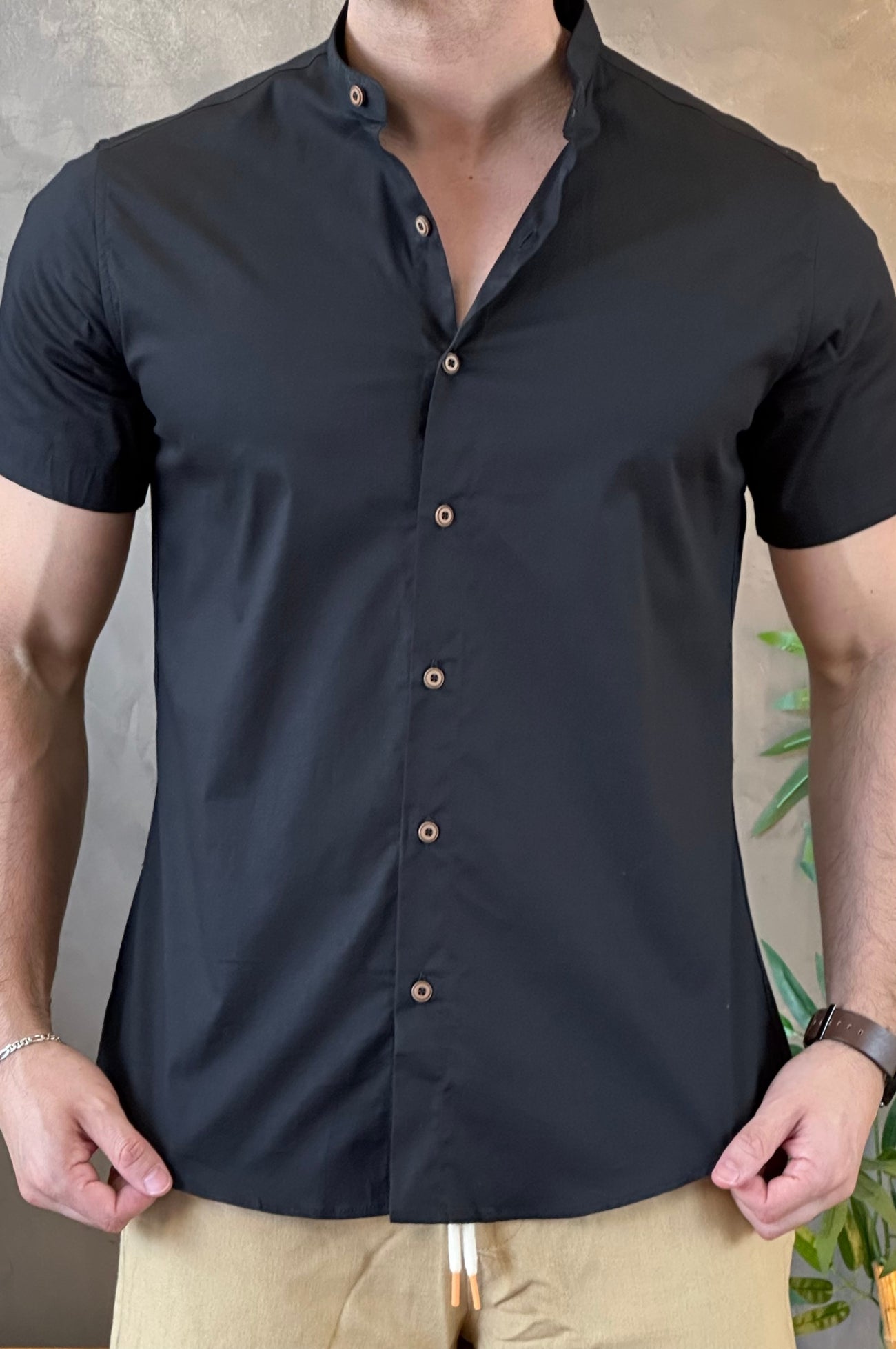 Camisa Manga Curta Gola Padre Preta
