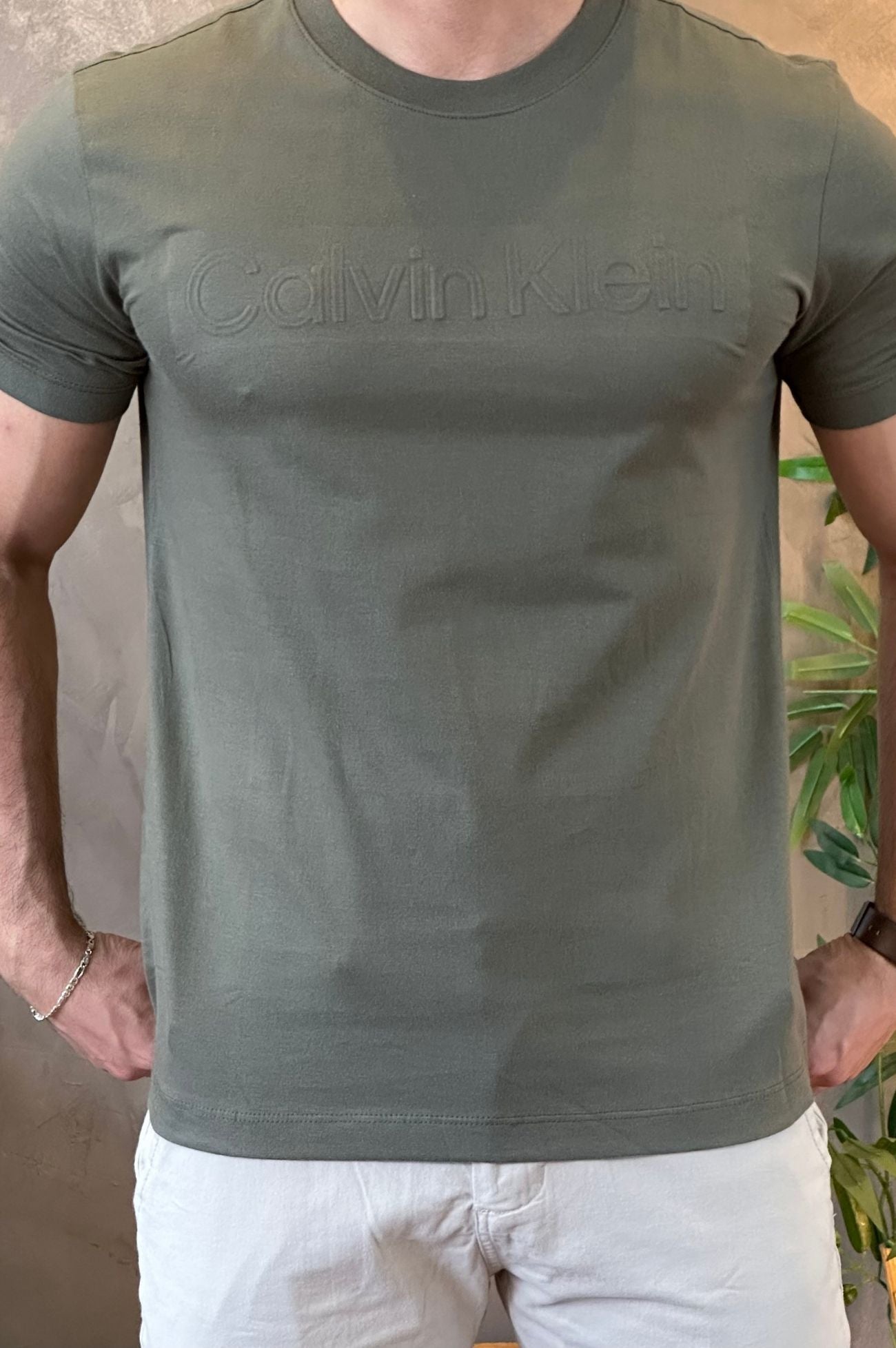 Camiseta Verde Embossing CK
