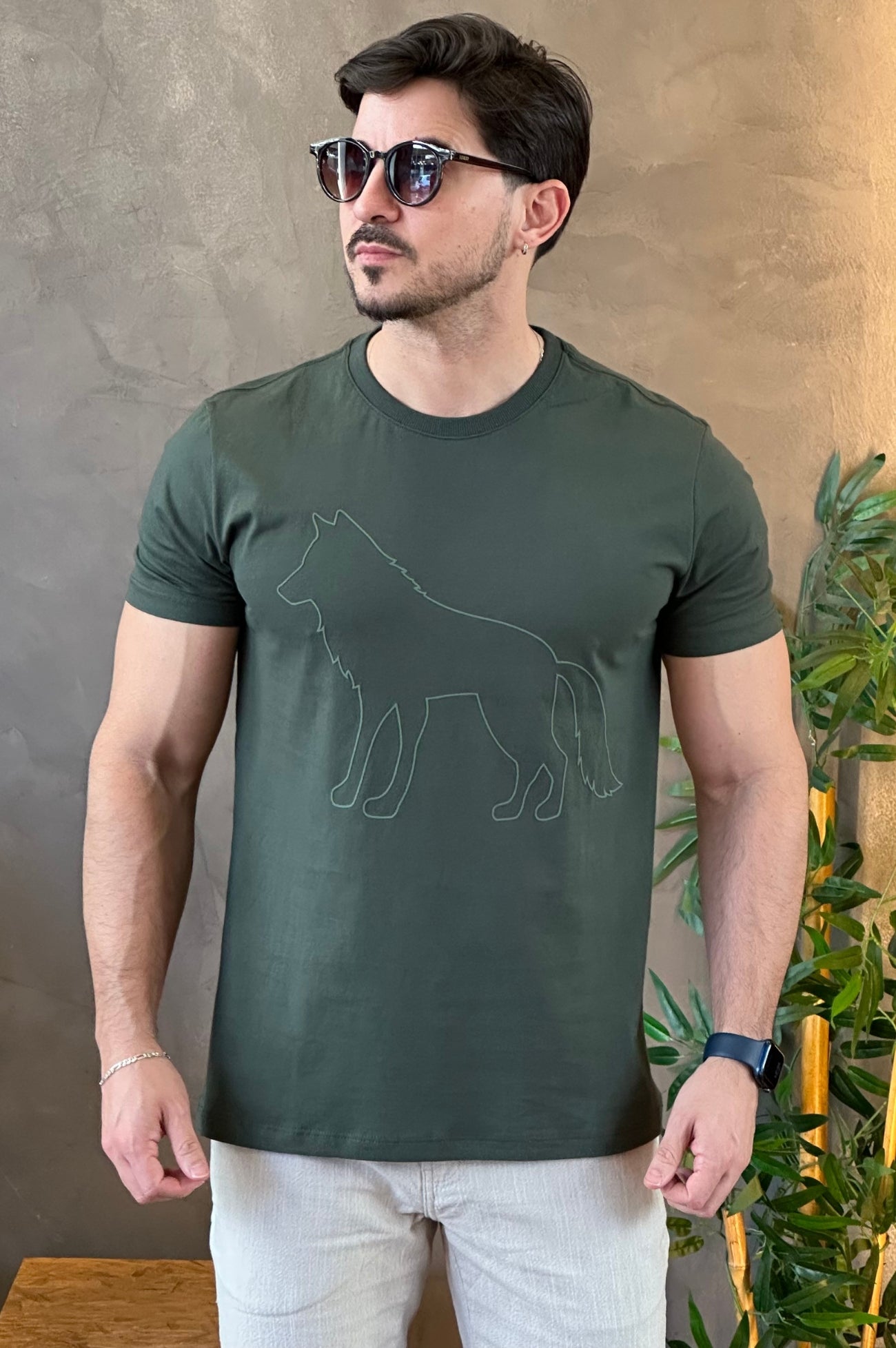 Camiseta Verde Lobo Acostamento