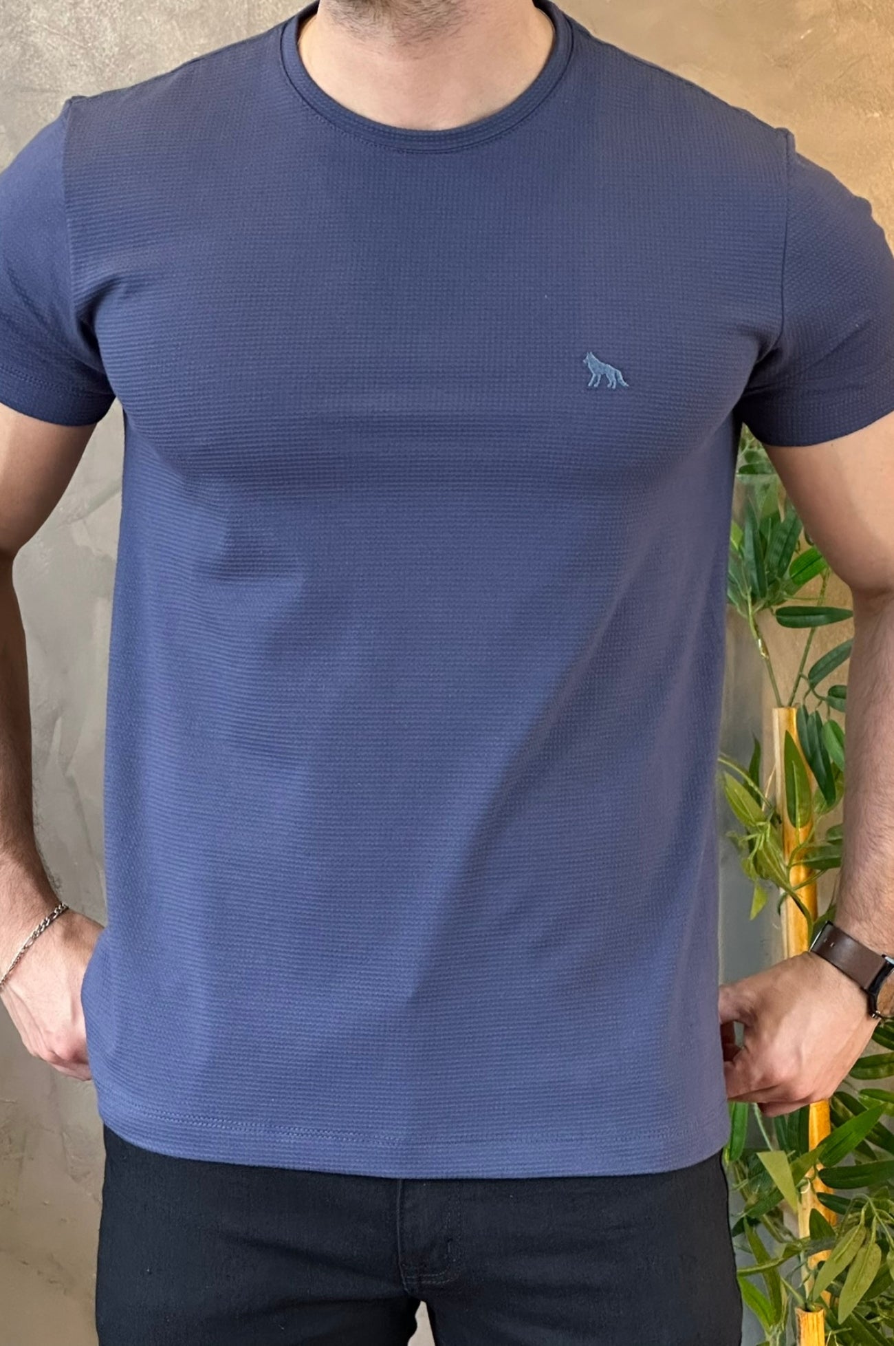 Camiseta Texturizada Azul Acostamento