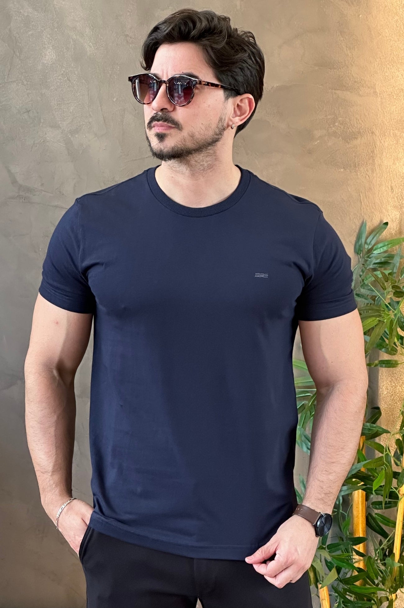 Camiseta Básica Bordada King&Joe