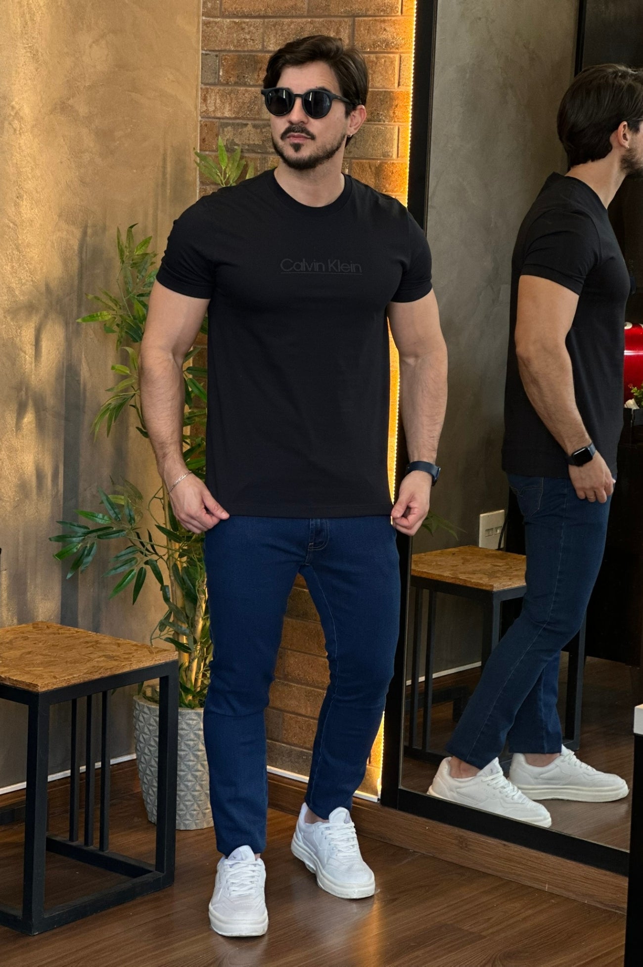 Camiseta Calvin Klein logo central