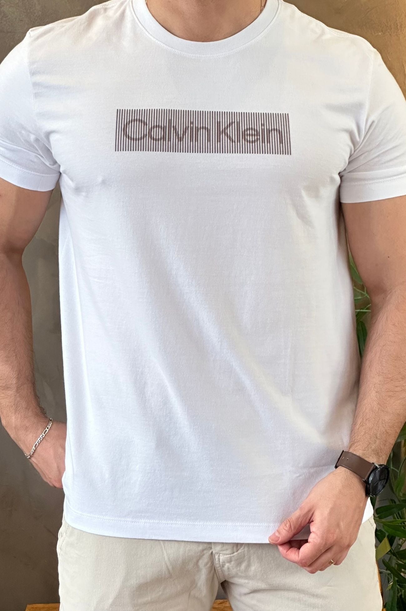 Camiseta Branca Logo Central CK