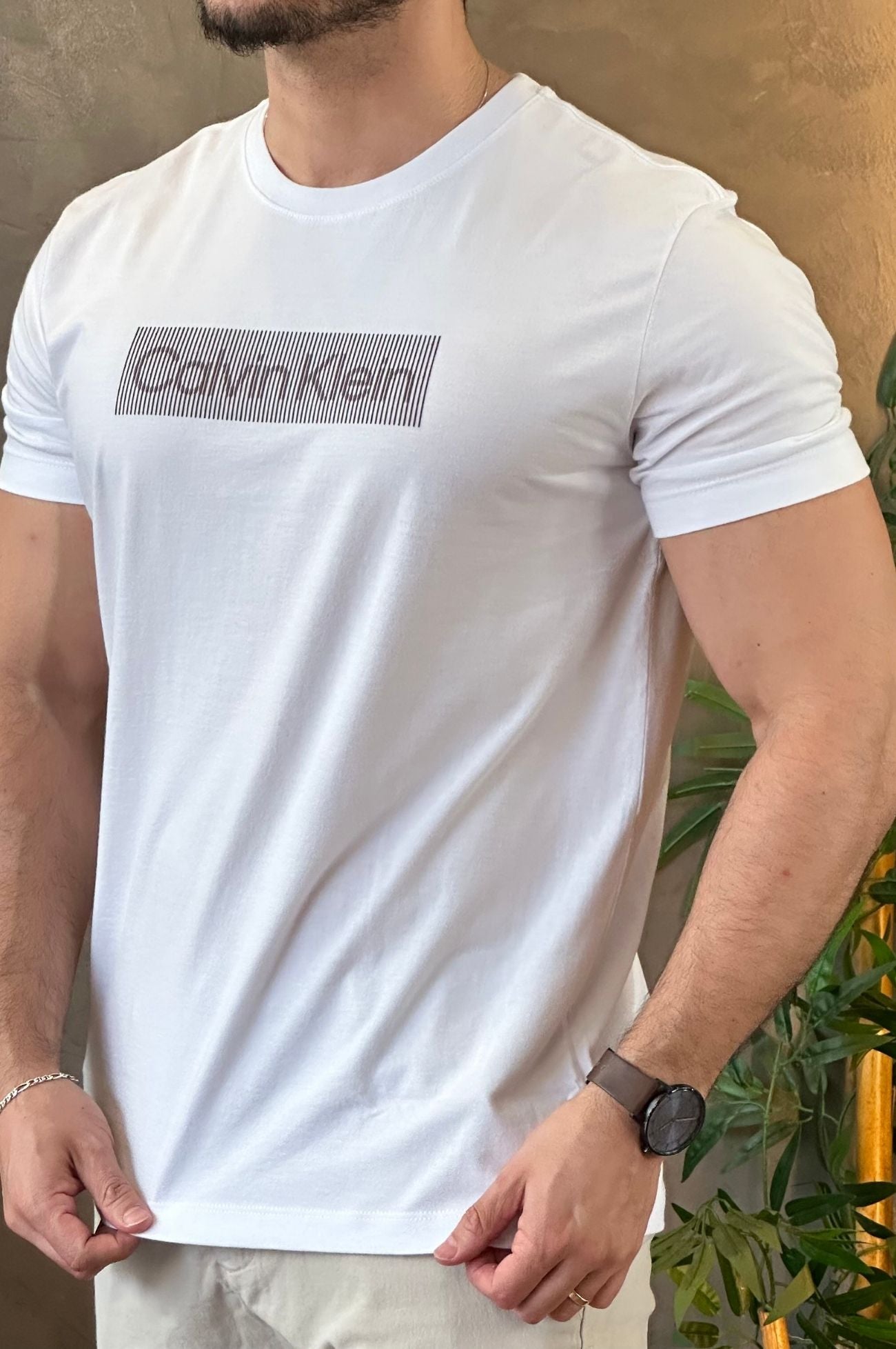 Camiseta Branca Logo Central CK