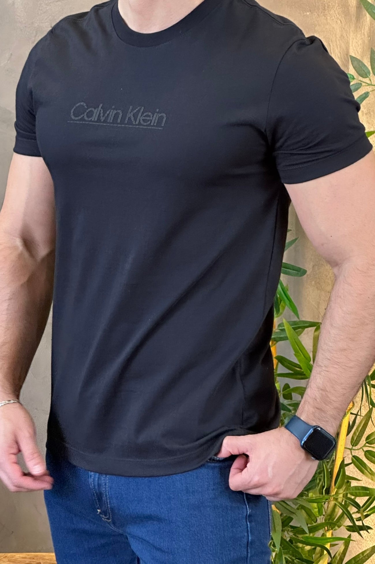 Camiseta Calvin Klein logo central