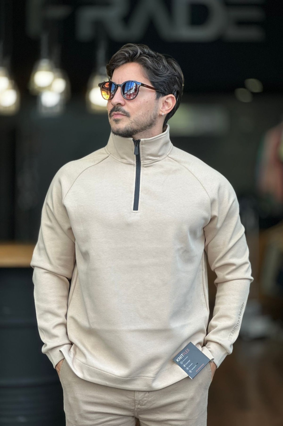 Gola Alta Zíper Bege Jab