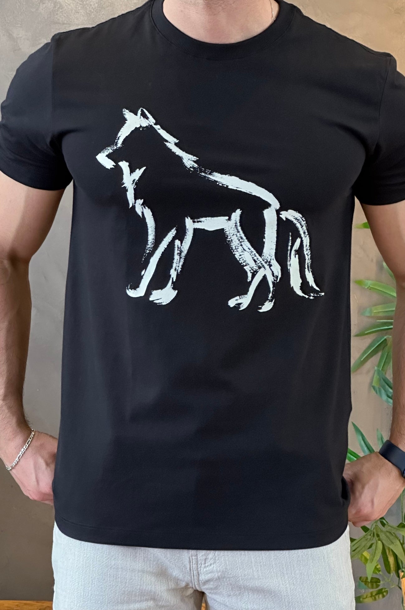 Camiseta Preta Lobo Acostamento