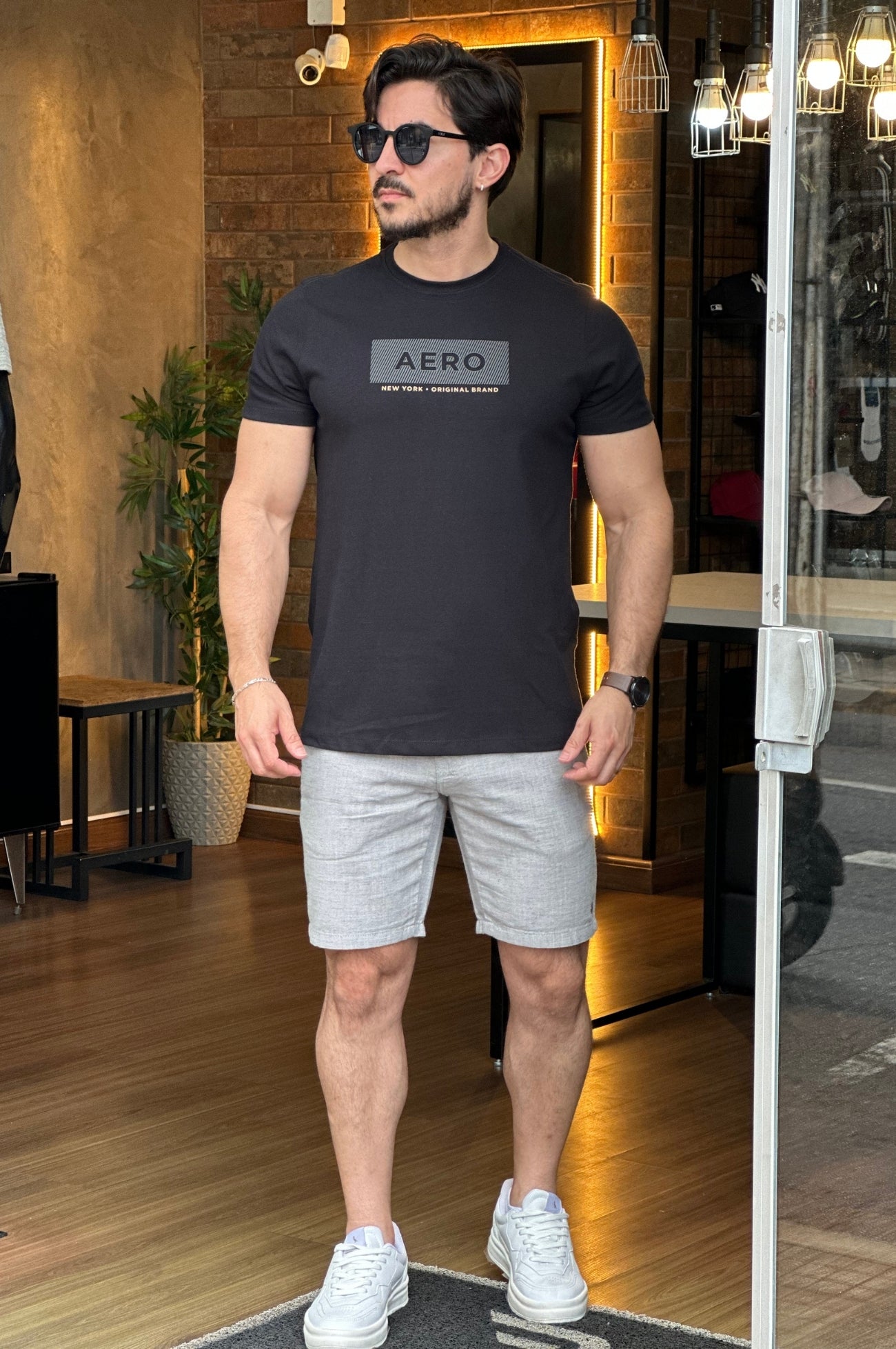 Camiseta Preta Aeropostale
