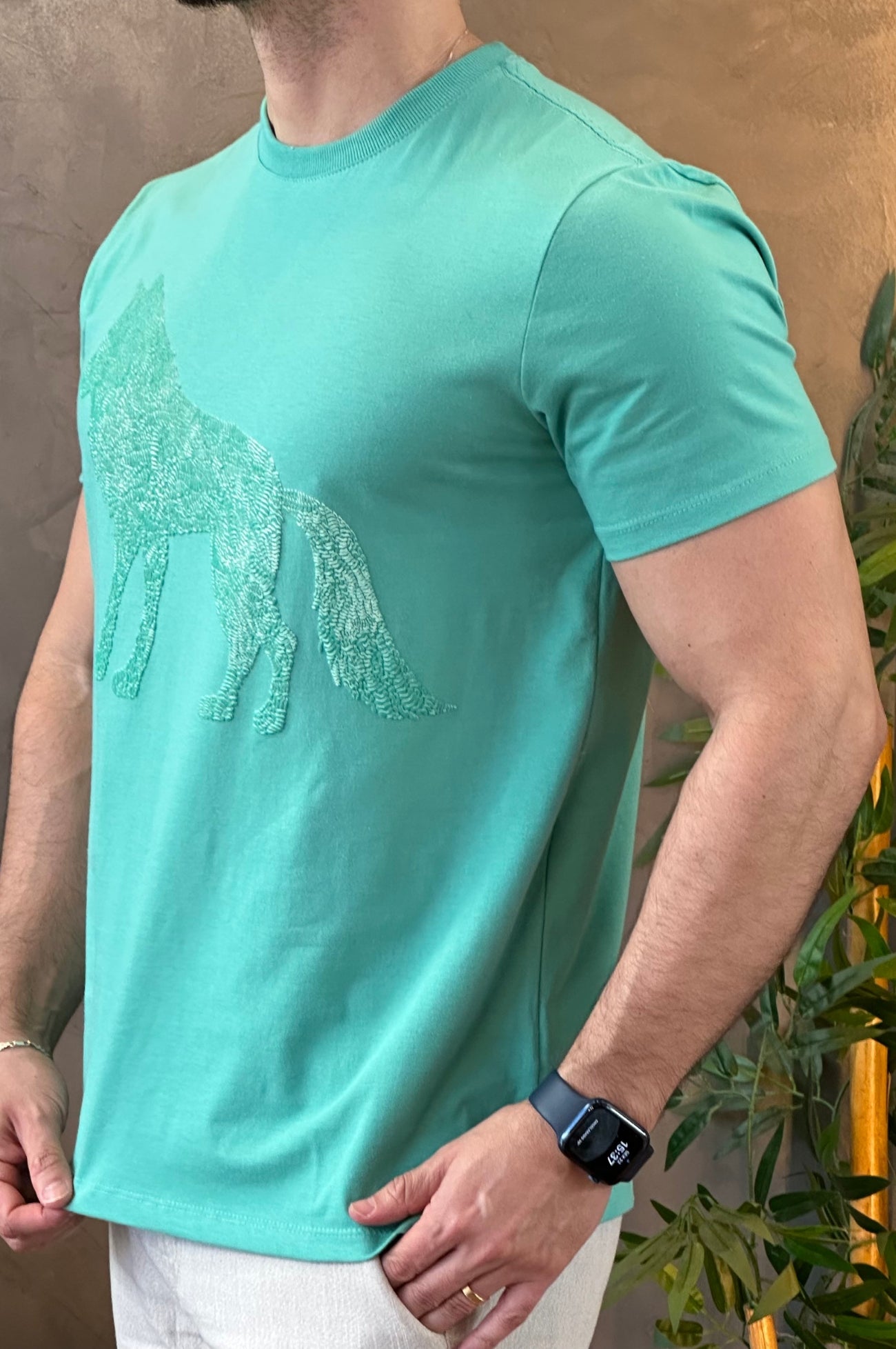Camiseta Verde Lobo Acostamento