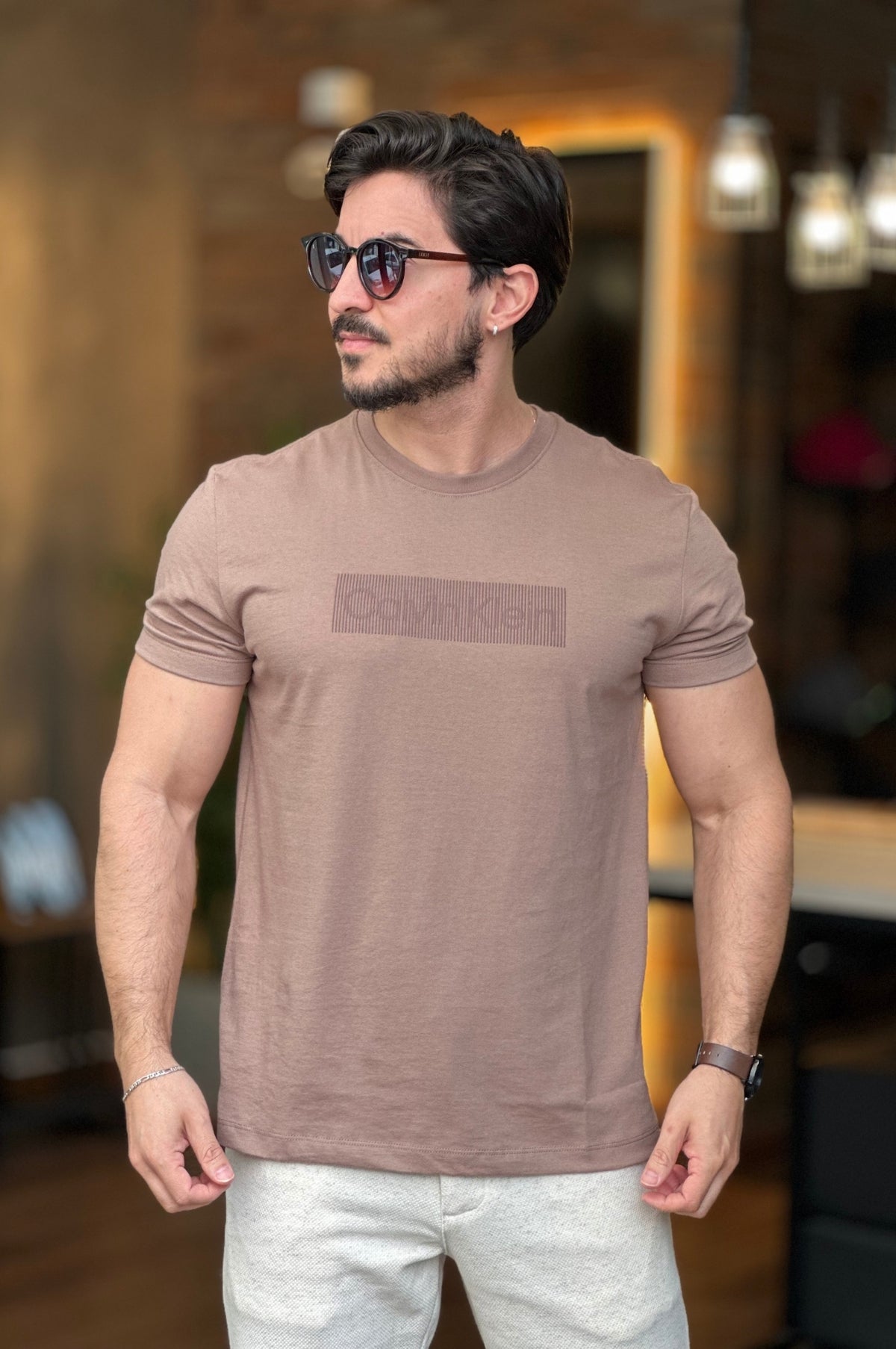 Camiseta Marrom Calvin Klein
