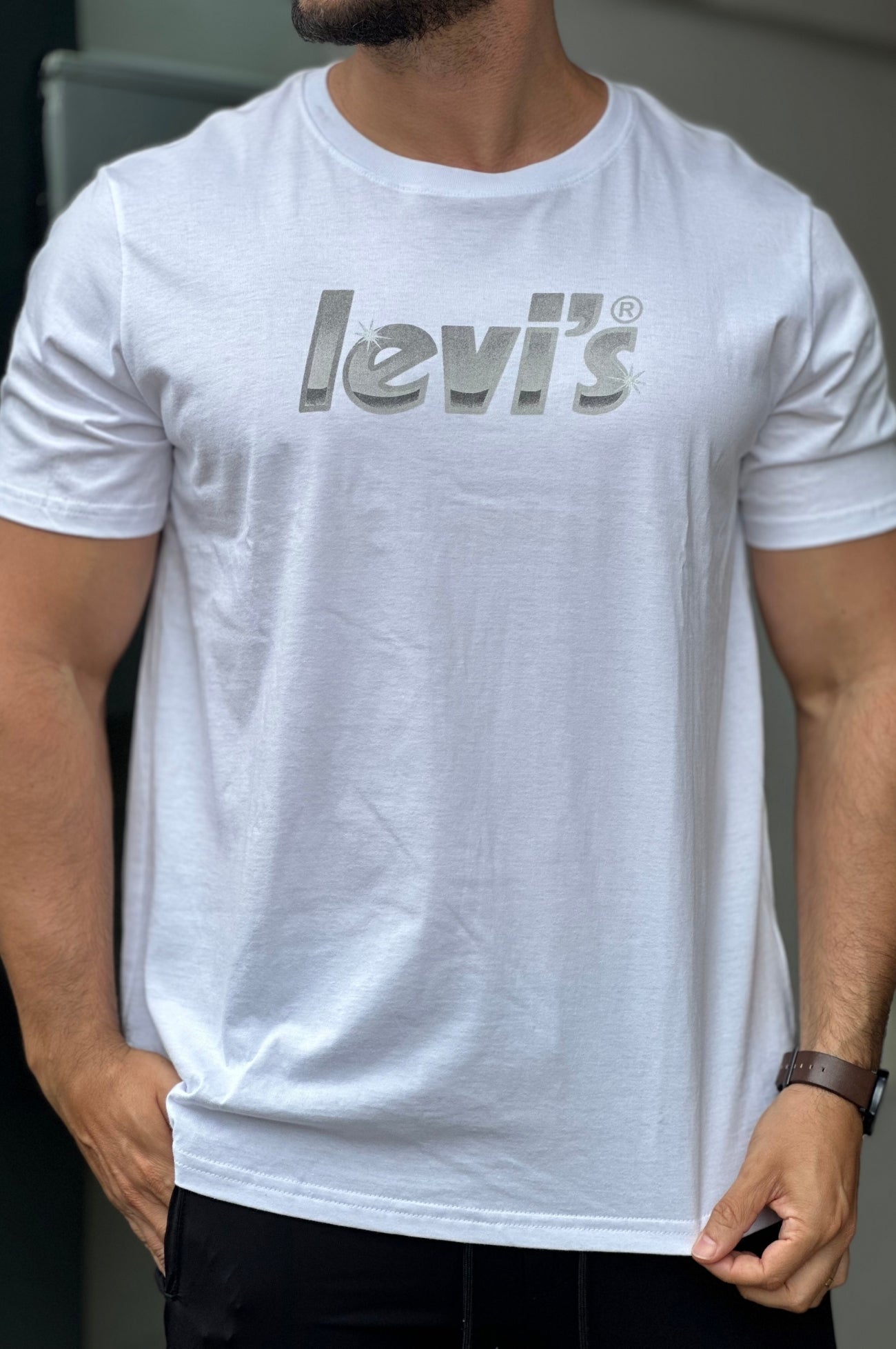 Camiseta Branca Levis