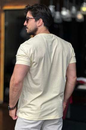 Camiseta Amarela com Lobo Acostamento