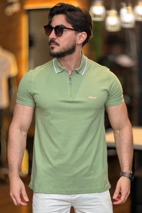 Polo Verde com Ziper Acostamento