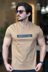 Camiseta Logo Gel Calvin Klein Marrom