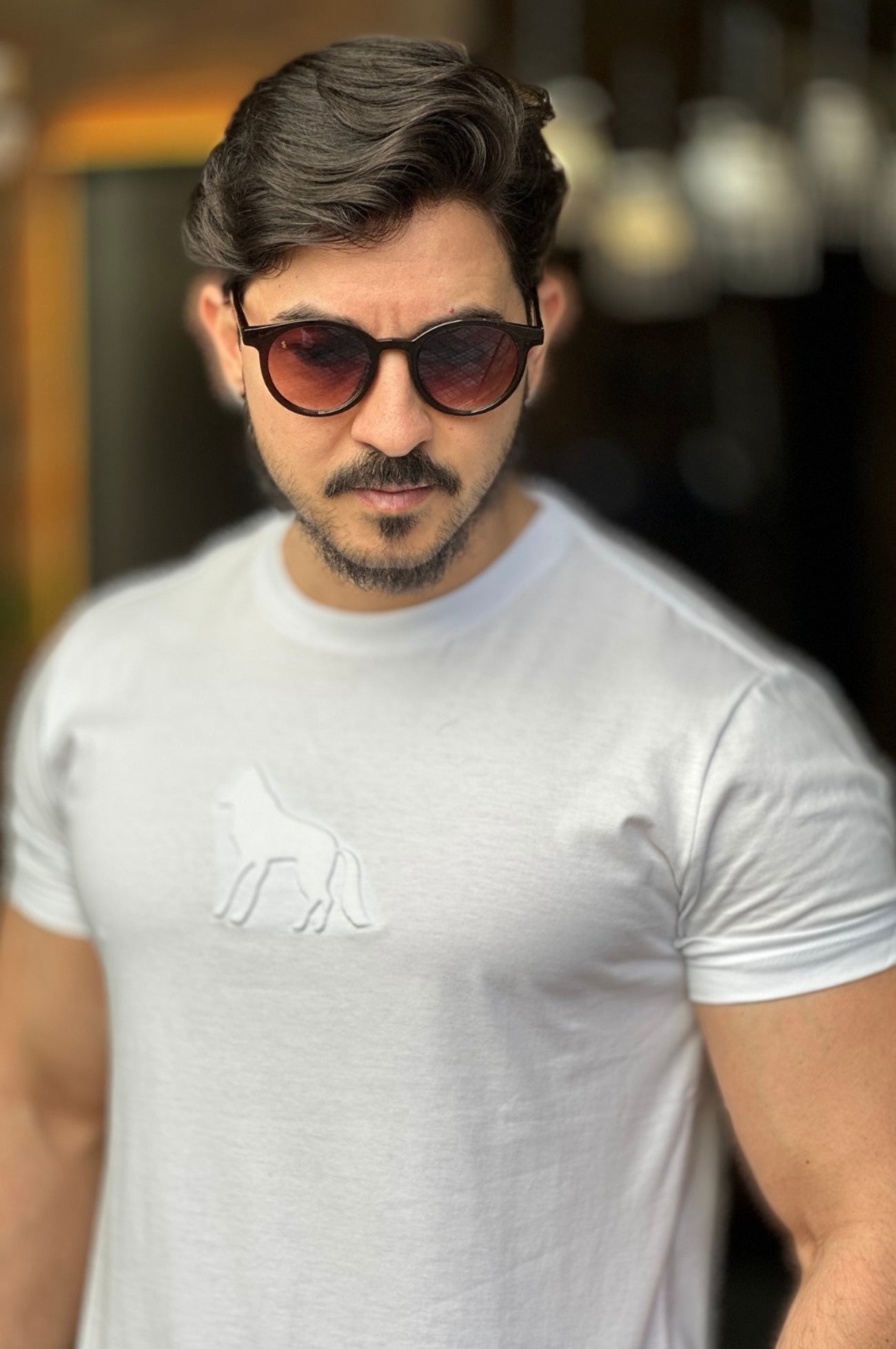 Camiseta Branca Lobo Peito Acostamento