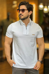 Polo Zíper Branca Acostamento