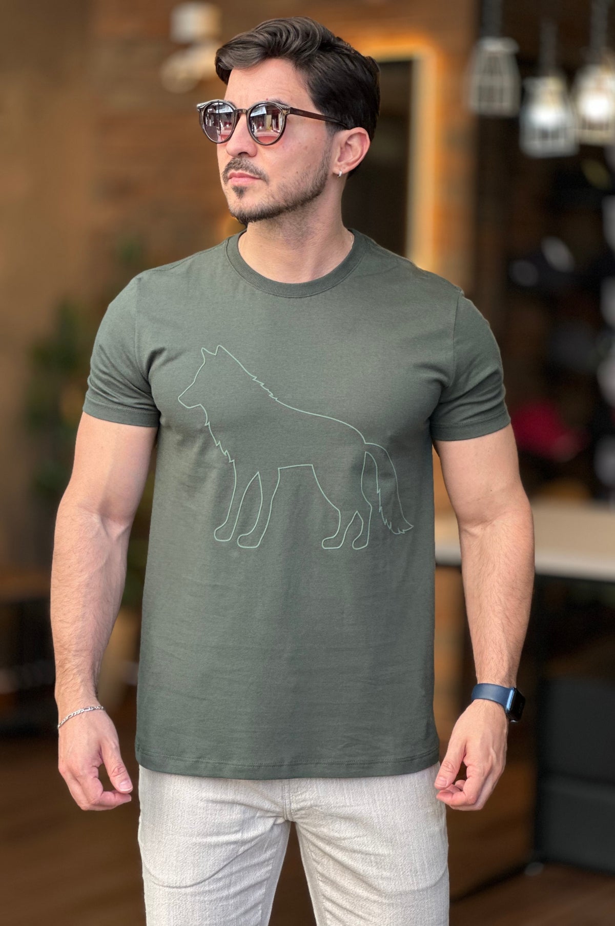 Camiseta Verde Lobo Acostamento