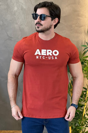 Camiseta Aeropostale com bordado branco