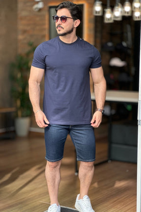 Camiseta Azul Marinho Minimalista Acostamento
