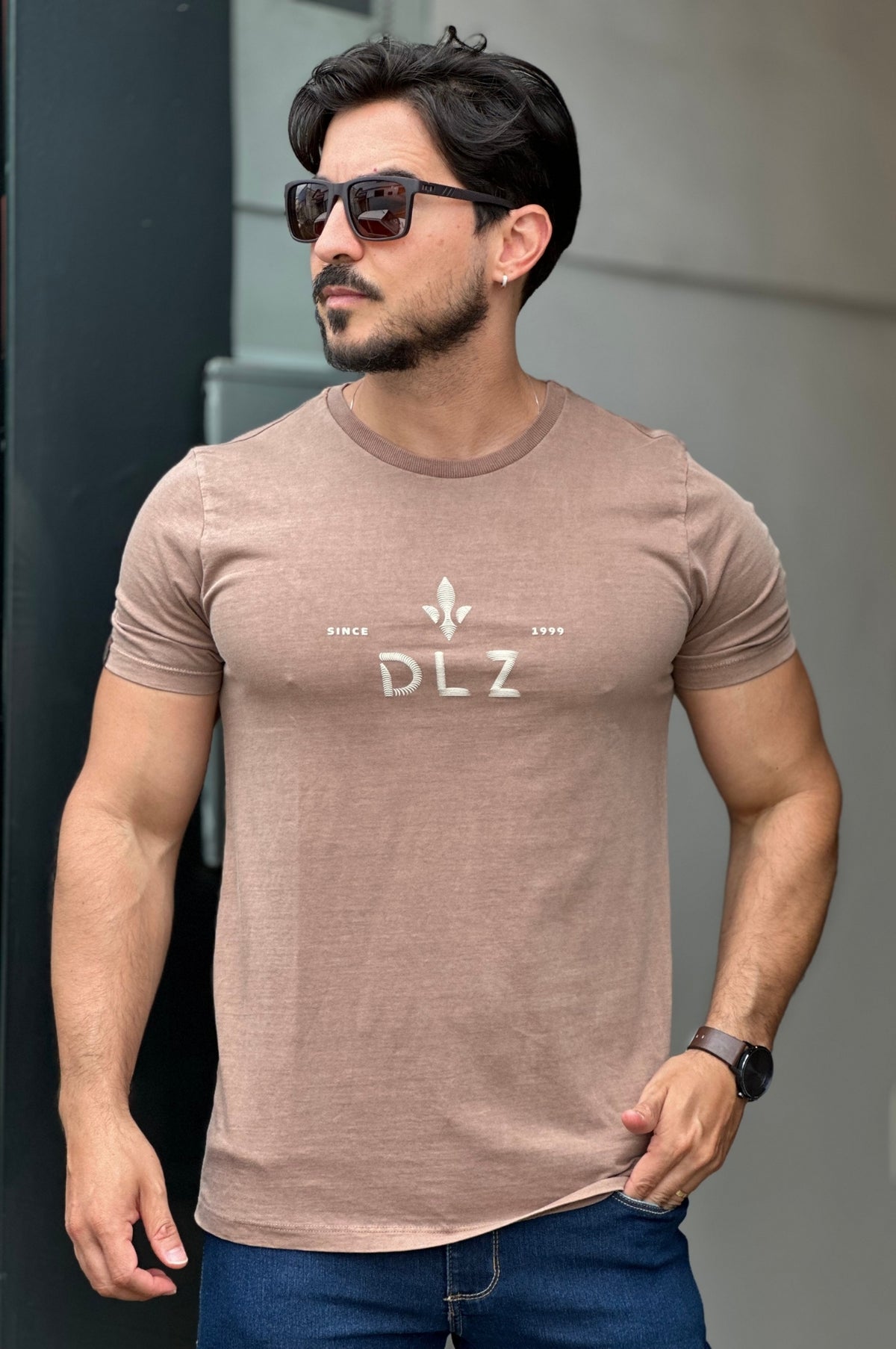 Camiseta Marrom Estonado DLZ