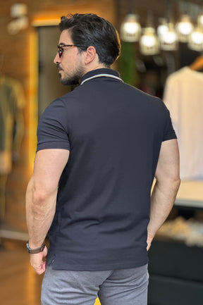 Polo Zíper Preta Acostamento