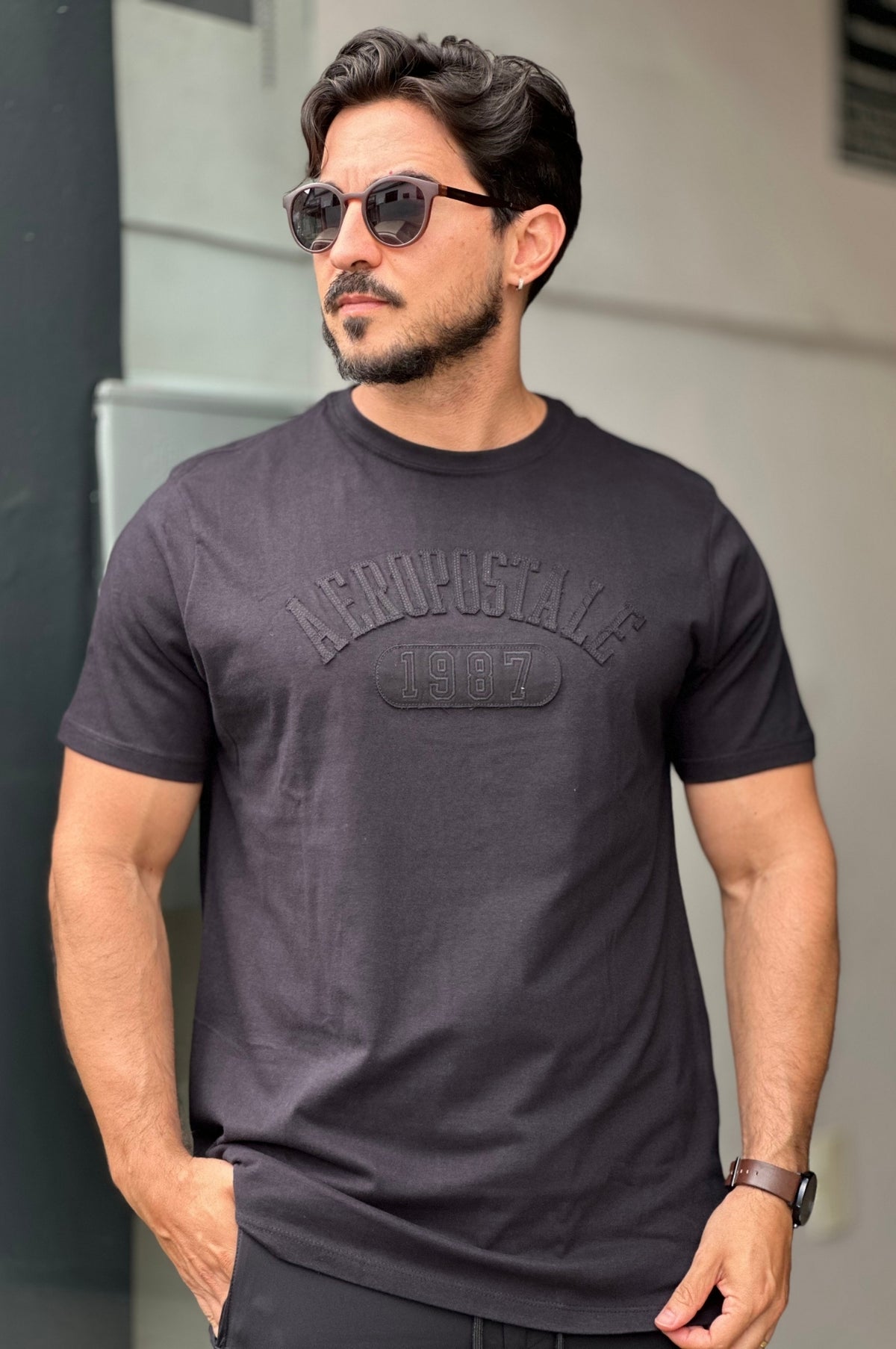 Camiseta Preta Bordada Aeropostale