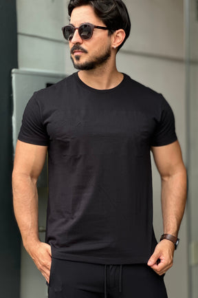 Camiseta Preta Alto Relevo Reserva