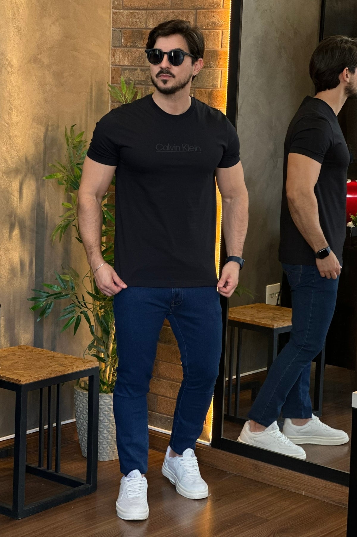 Camiseta Calvin Klein logo central