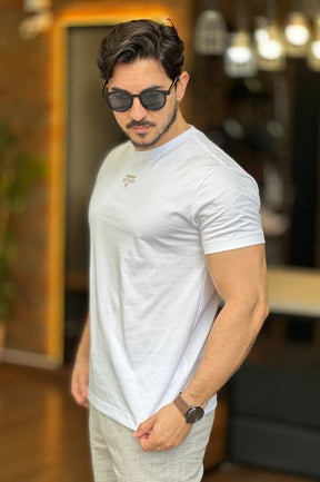 Camiseta lobo nas costas branca Acostamento
