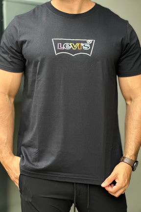 Camiseta Preta Escrito Colorido Levis