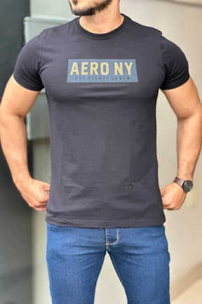 Camiseta Preta Logo Dourada Aeropostale