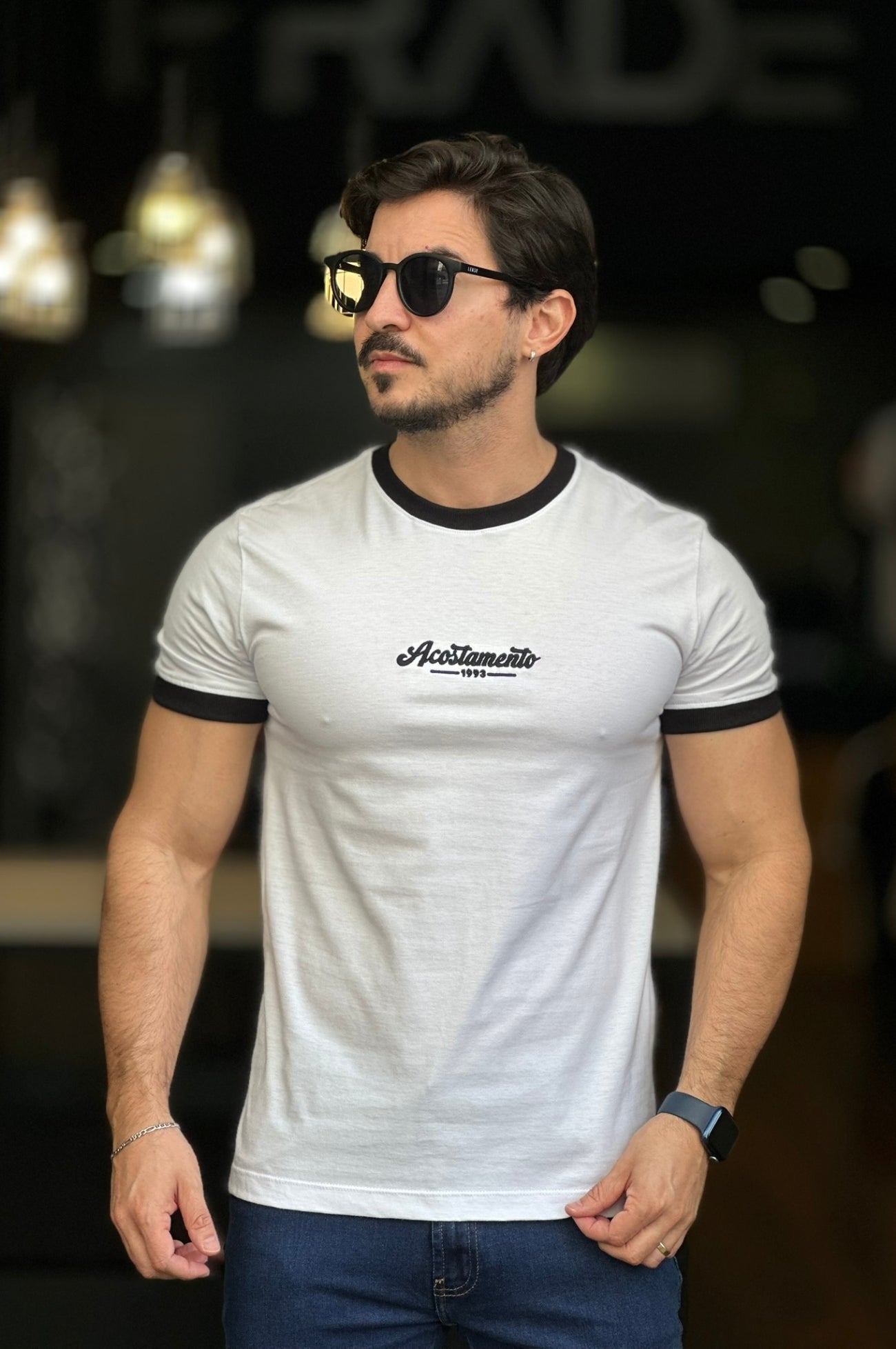 Camiseta detalhe punho Acostamento
