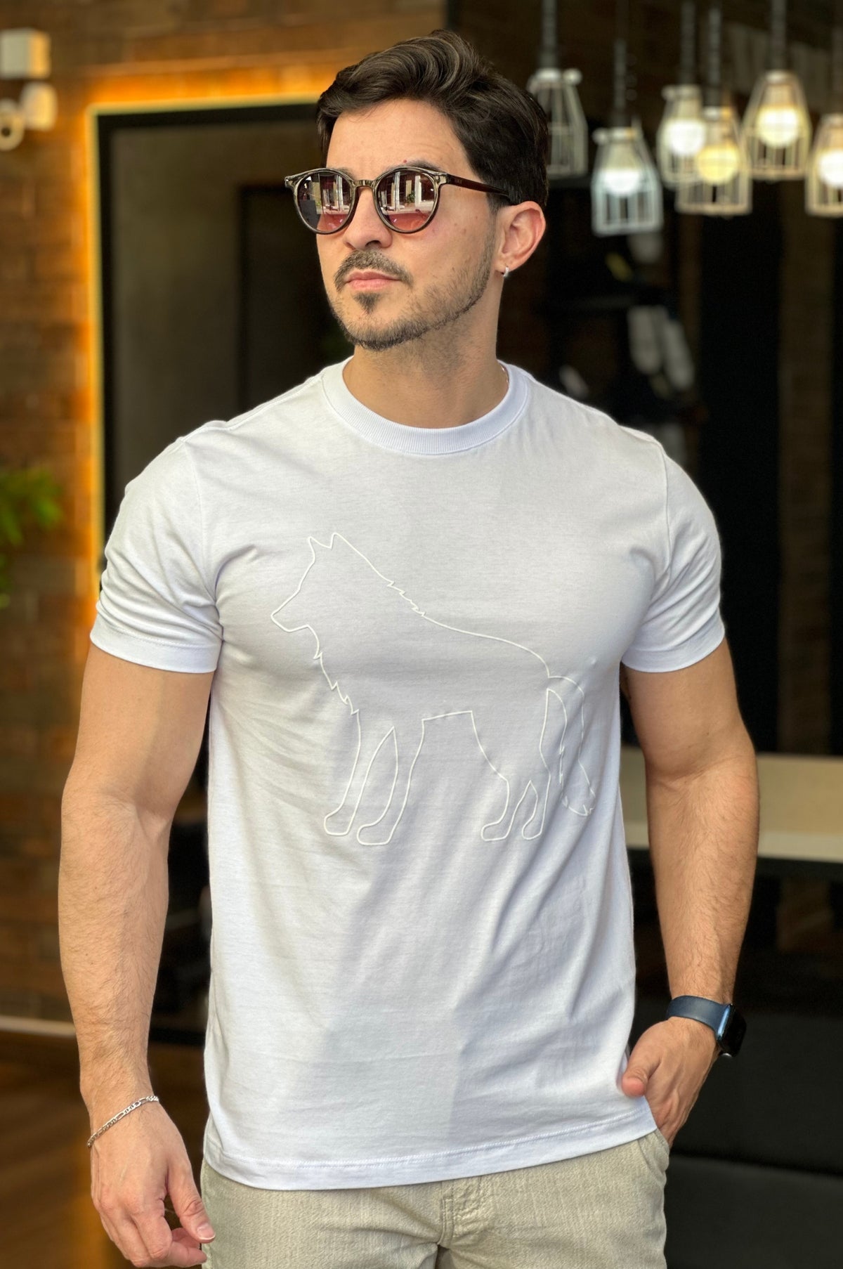 Camiseta Branca Lobo Acostamento