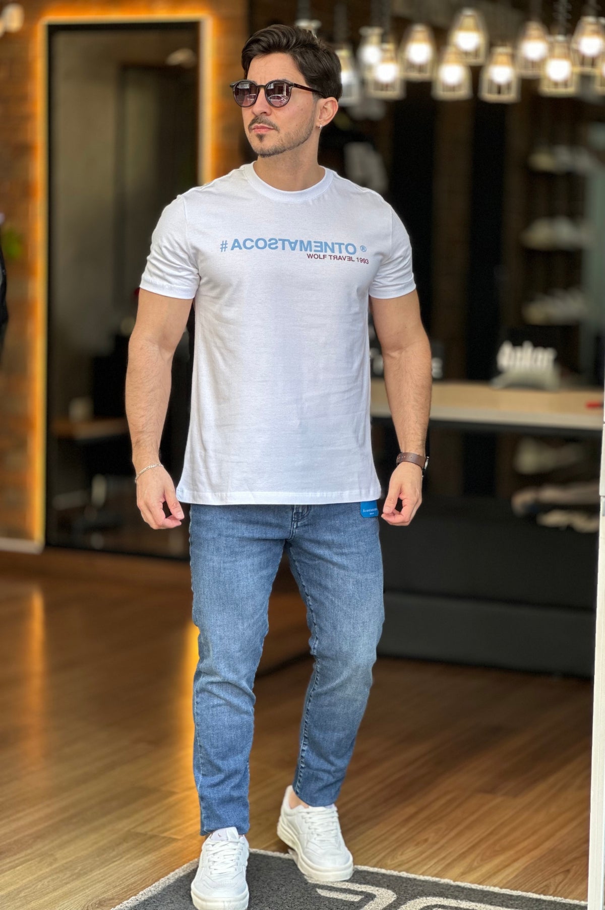Camiseta Branca Acostamento