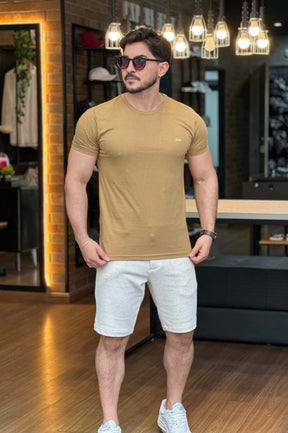 Camiseta Básica Bordada King&Joe