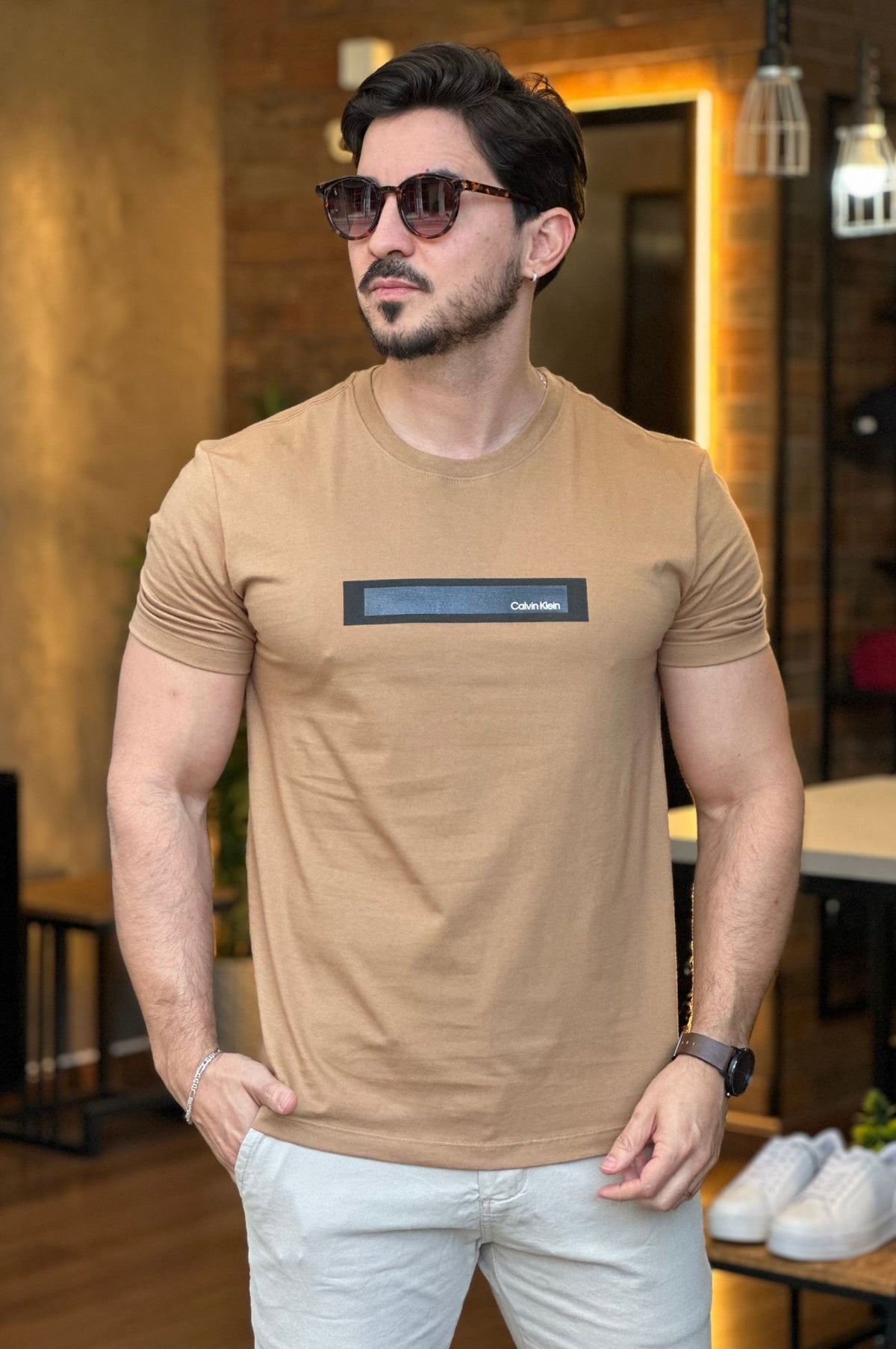 Camiseta Marrom CK