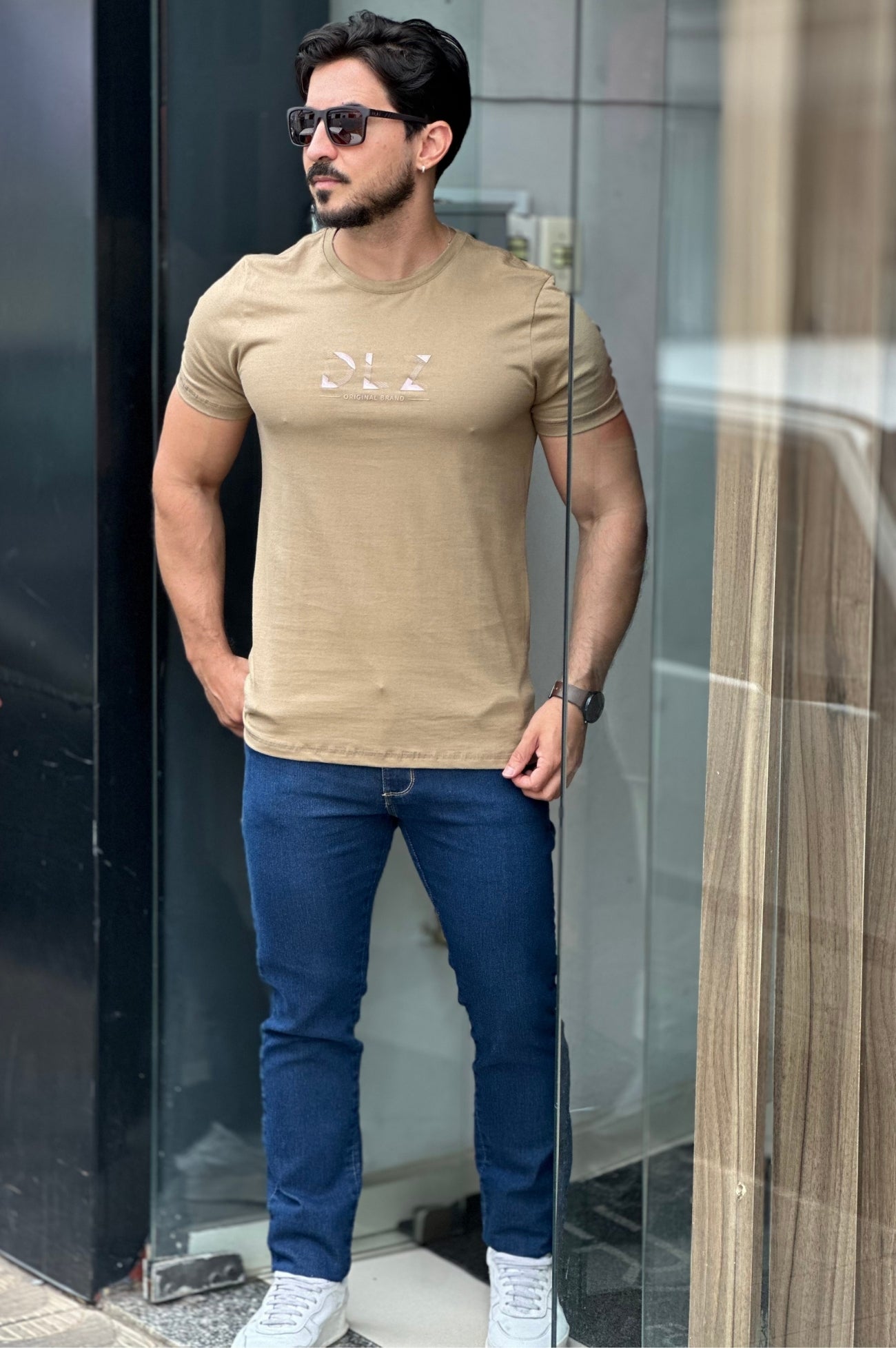 Camiseta Bege DLZ