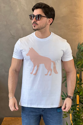 Camiseta Branca com Lobo Rosa Acostamento