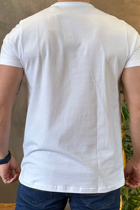 Camiseta Aeropostale com escrito prata