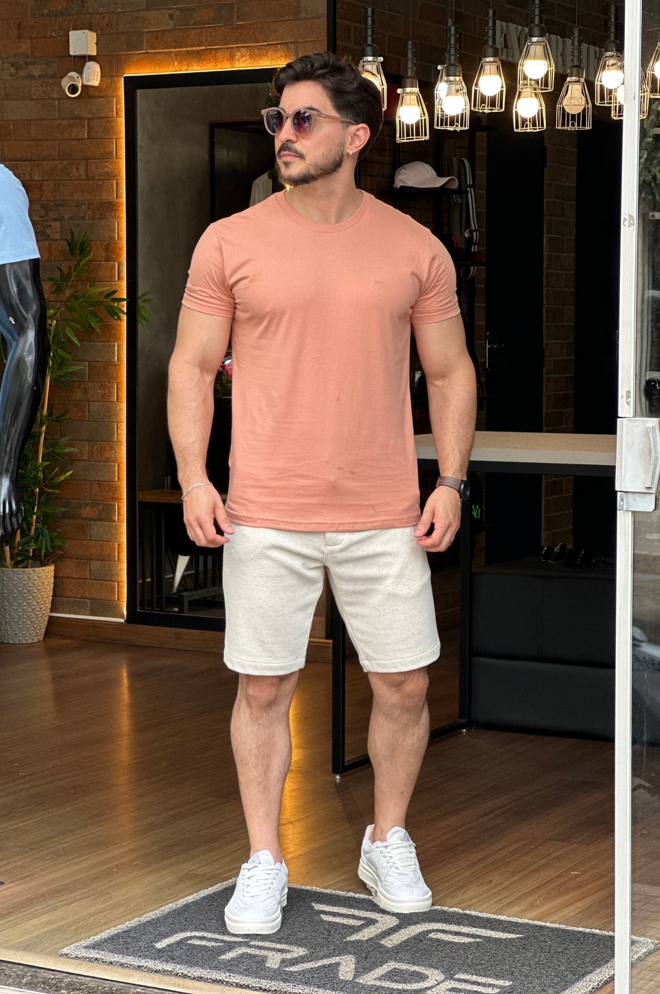 Camiseta Básica Bordada King&Joe