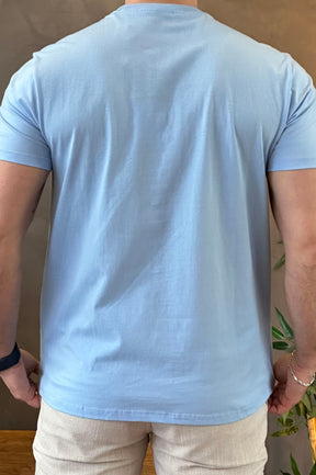 Camiseta Azul Claro Lobo Acostamento