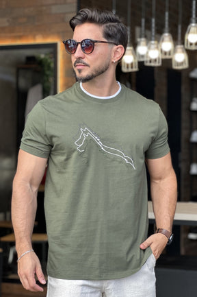 Camiseta Verde Detalhe Gola Acostamento