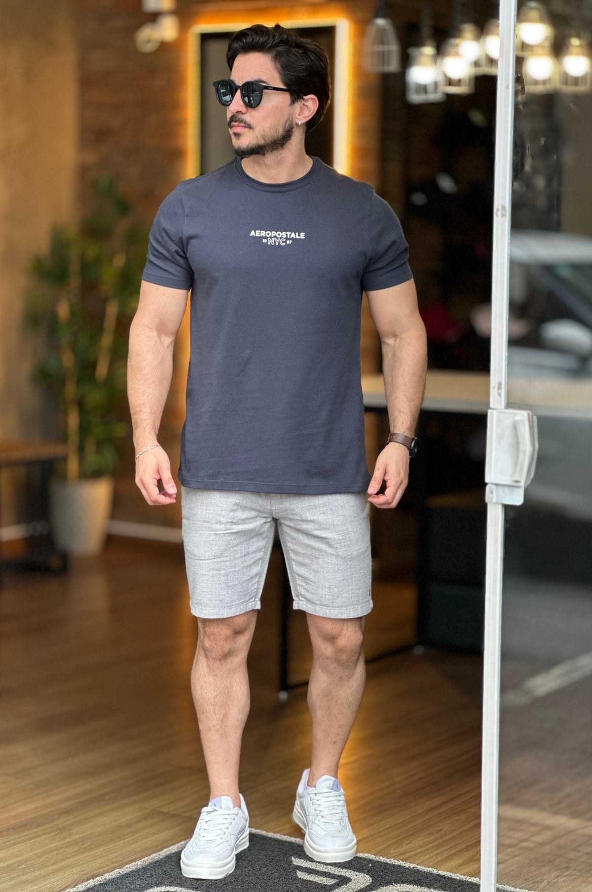 Camiseta Azul Marinho Aeropostale Logo