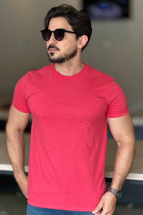 Camiseta Vermelha com Lobo Acostamento