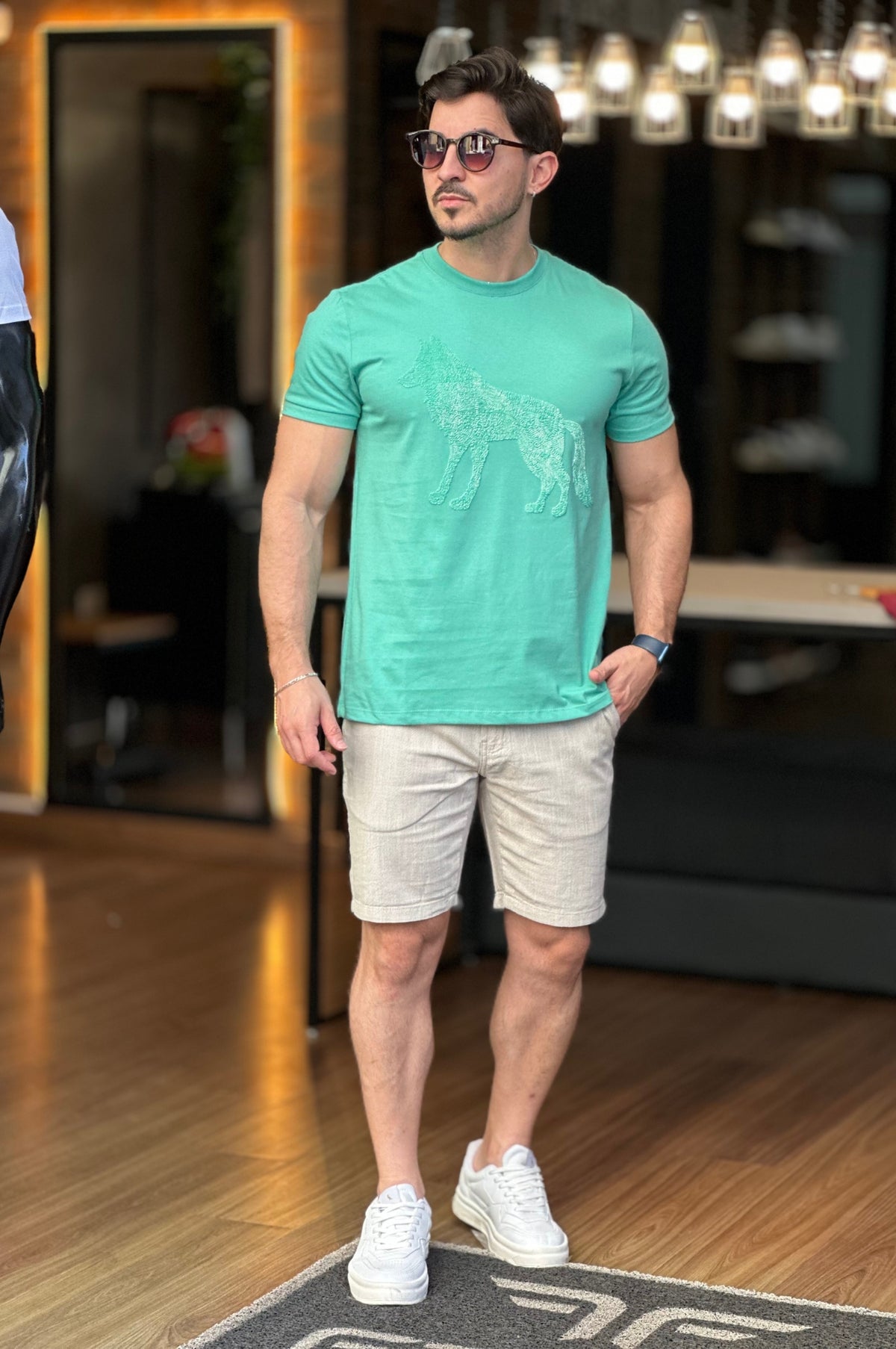 Camiseta Verde Lobo Acostamento