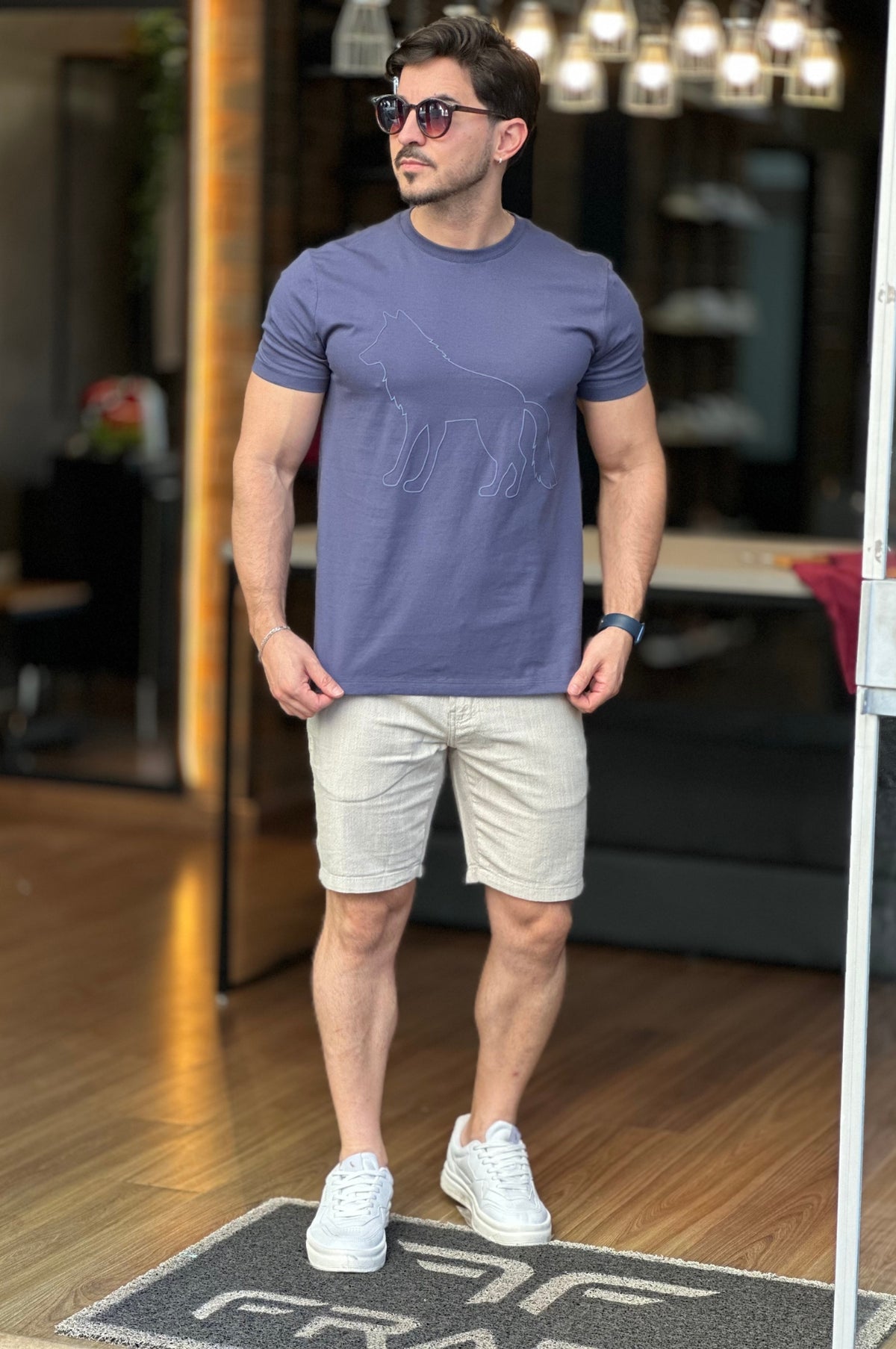 Camiseta Roxa Lobo Acostamento