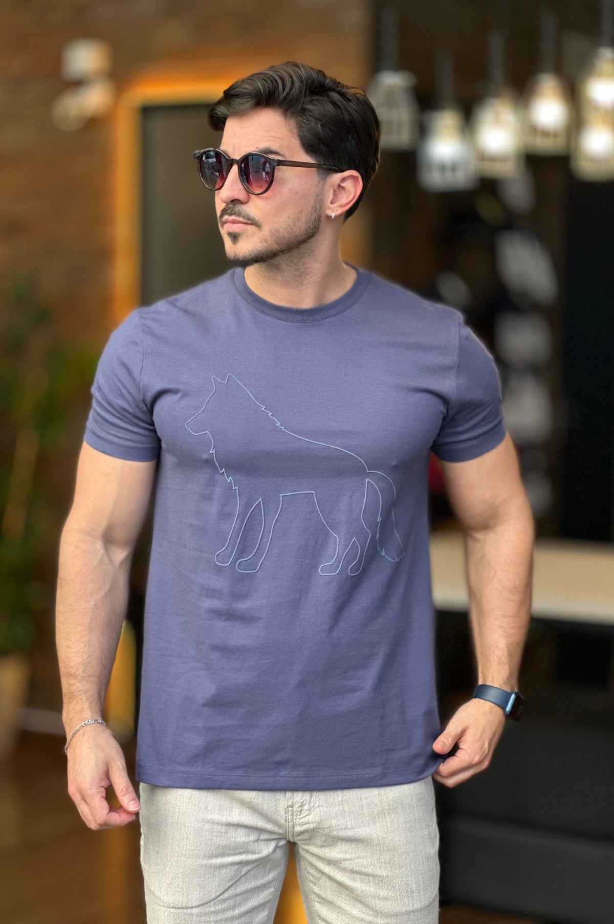 Camiseta Roxa Lobo Acostamento