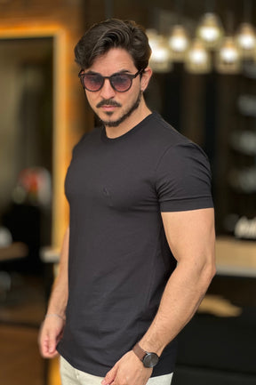 Camiseta Básica com Elastano Acostamento
