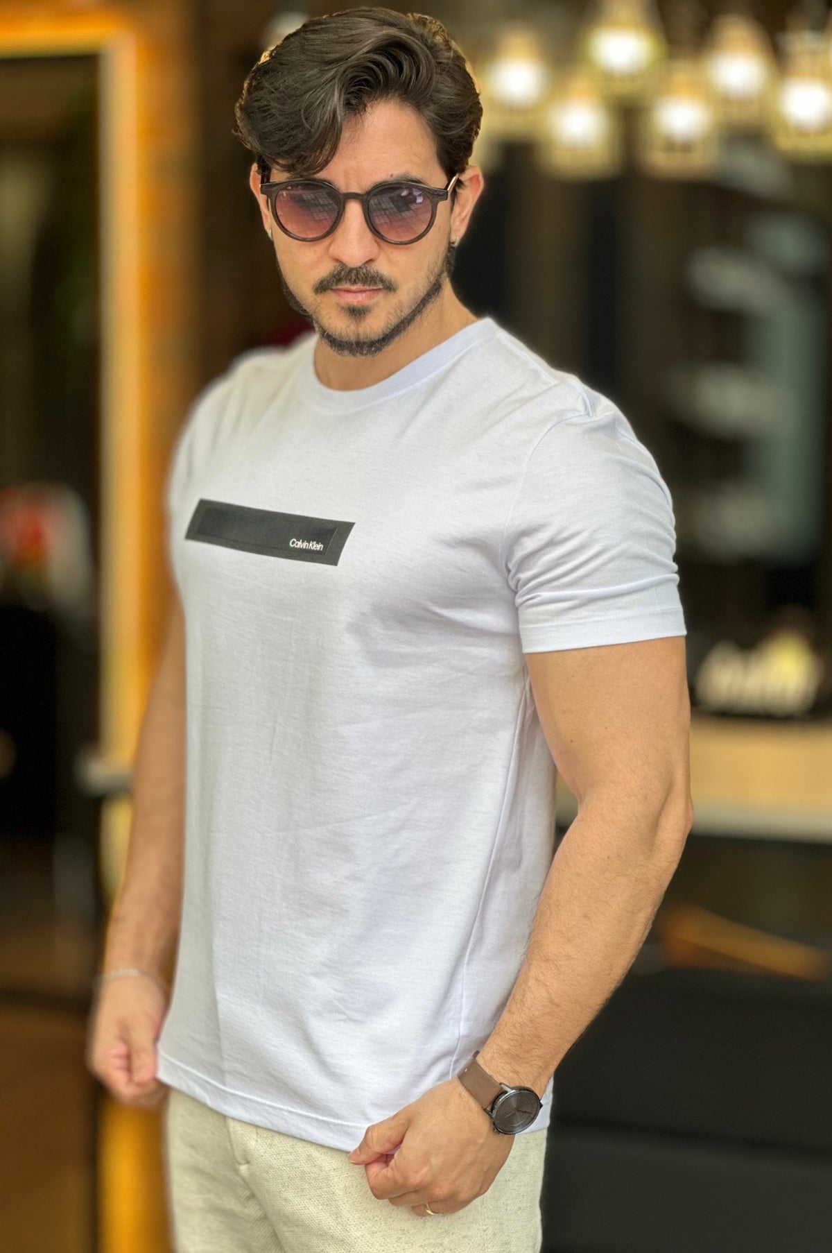 Camiseta Logo Retângulo Branca Calvin Klein